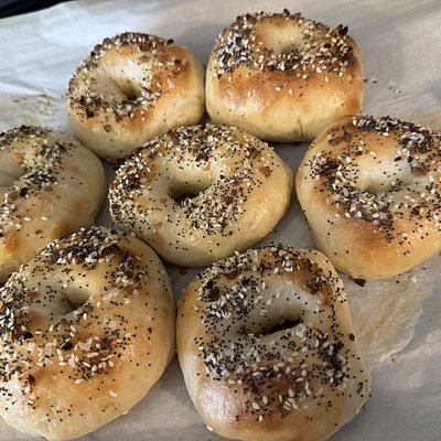 Sourdough Bagels 4 Pack Everything Flavor