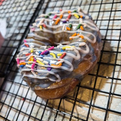 Individual Donut - Rotating Seasonal Theme