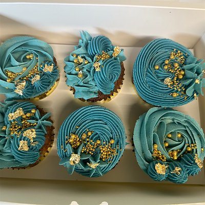 Cupcakes, Choose From Red Velvet, Chocolate Or Vanilla