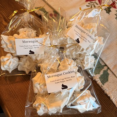 Vanilla Almond Meringue Cookies (10)