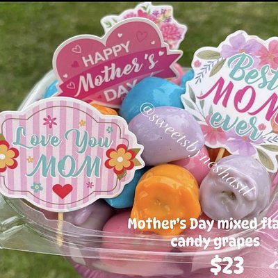 MOTHERS DAY CANDY GRAPES (will Be mixed Flavors) 