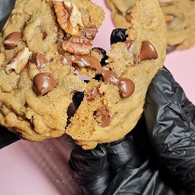 Chocolate Chunk Pecan Cookies 6 Pack
