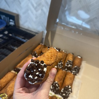 Cannolis 
