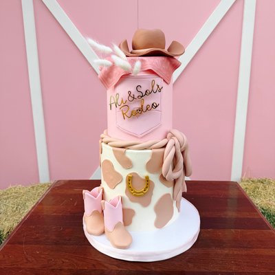 2 Tiered Cake 