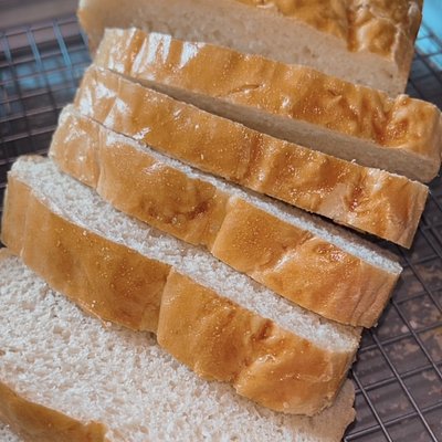 Freshly Baked Sandwich Bread