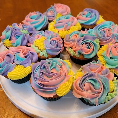 Cupcakes (by the dozen)