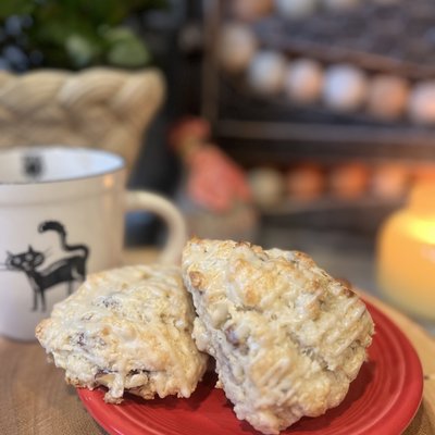 🍁 Maple Pecan Scones (Qty. 4)