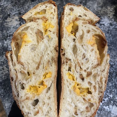 Inclusion sourdough 