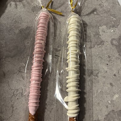 Dozen(s) Pretzel/Pretzels Rods