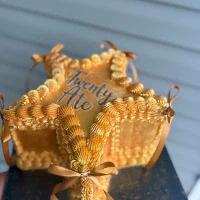 8” Star Cakes (2 Layers)