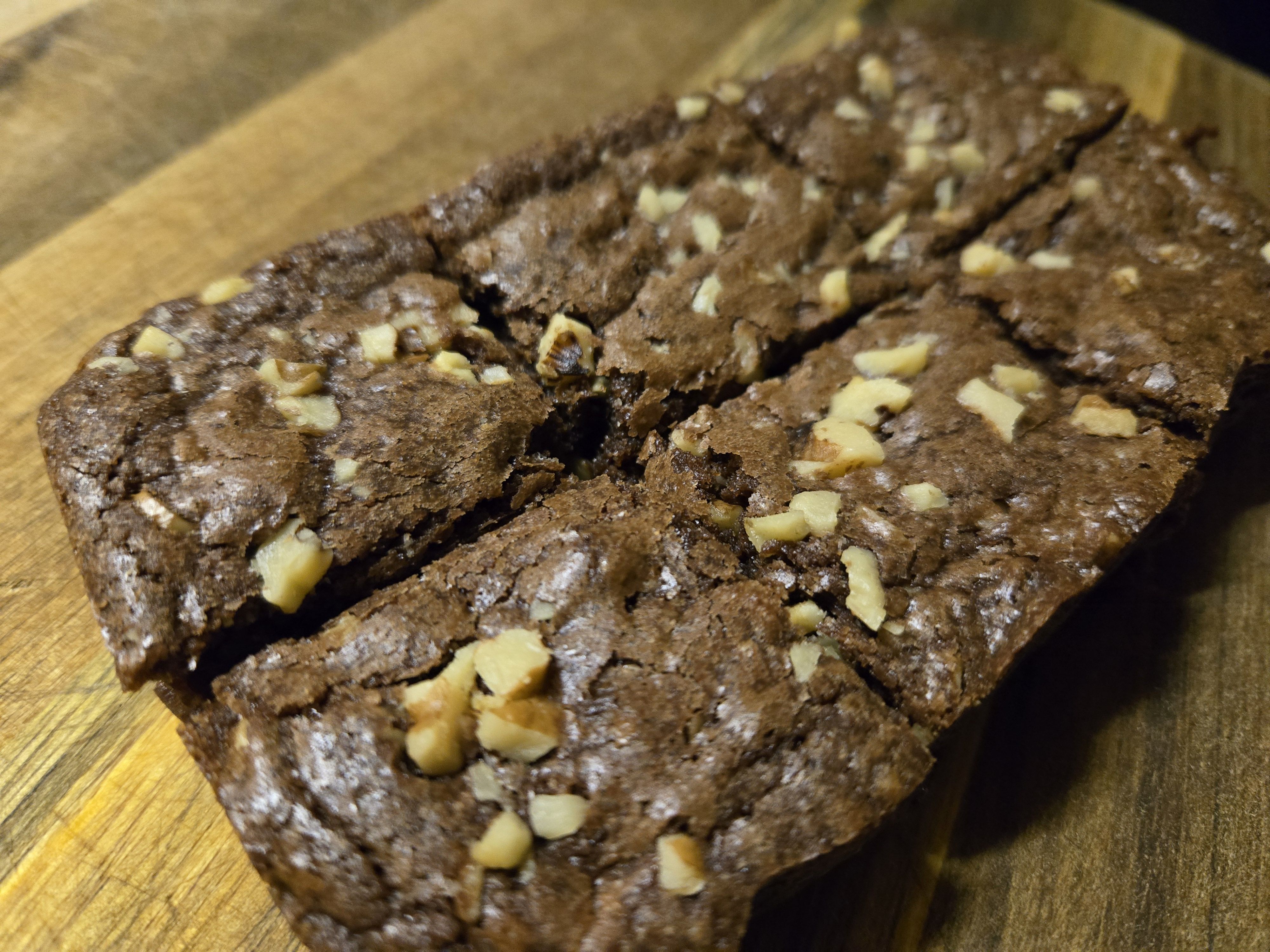 Fudge Brownies w/Walnuts