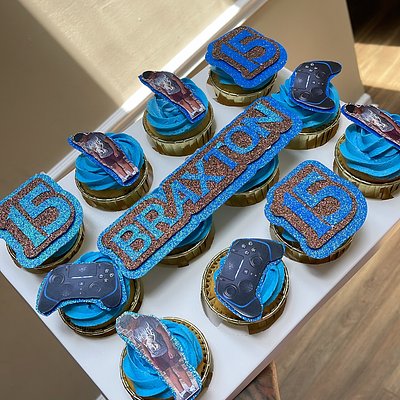 Custom Cupcake Box 