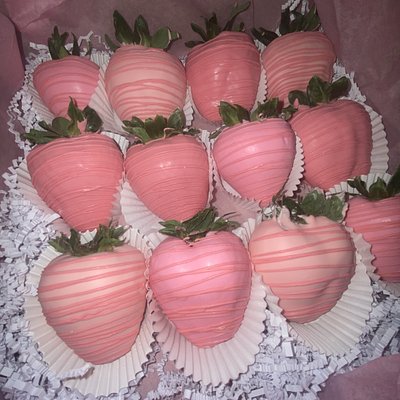 Chocolate Covered Strawberries (12)