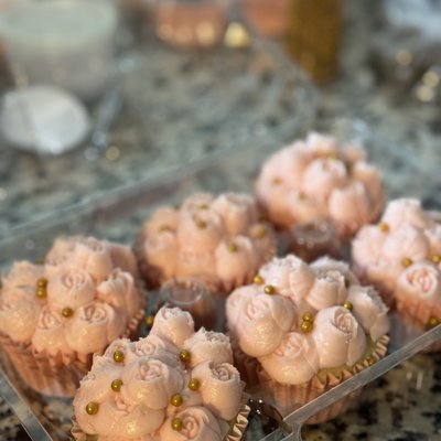 1 Dozen Regular Sized Gluten-Free Cupcakes Custom Assorted