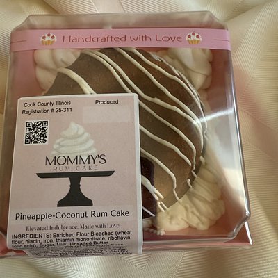 Little Pineapple- Coconut Rum Cake