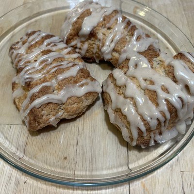 (4) Sourdough Vanilla Bean Scones 