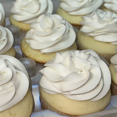 Standard Cupcakes Serves 12