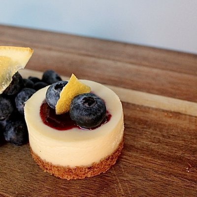Mini Cheesecakes (Blueberry Lemon) 