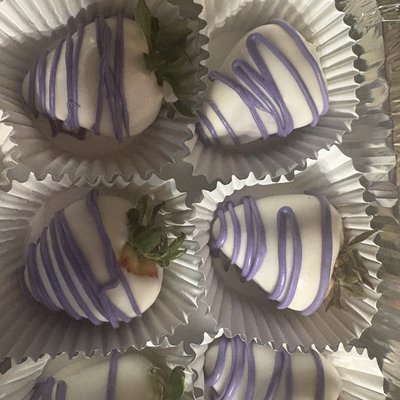 Chocolates Covered Strawberries 