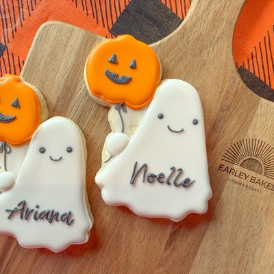 Personalized Ghost with Balloon 👻 🎃 