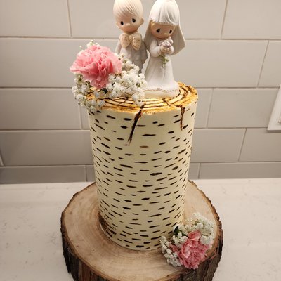 6" Double Barrel Cake (40-48 Servings)