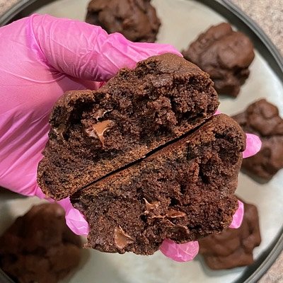 Double Chocolate Chip Chunky Cookie