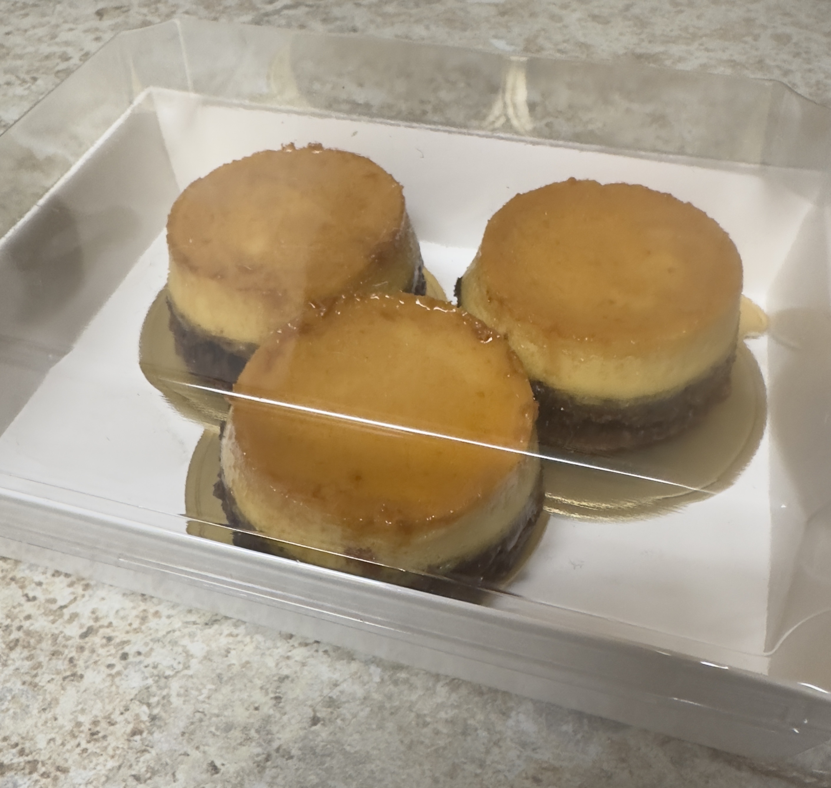 3 Mini Chocoflan