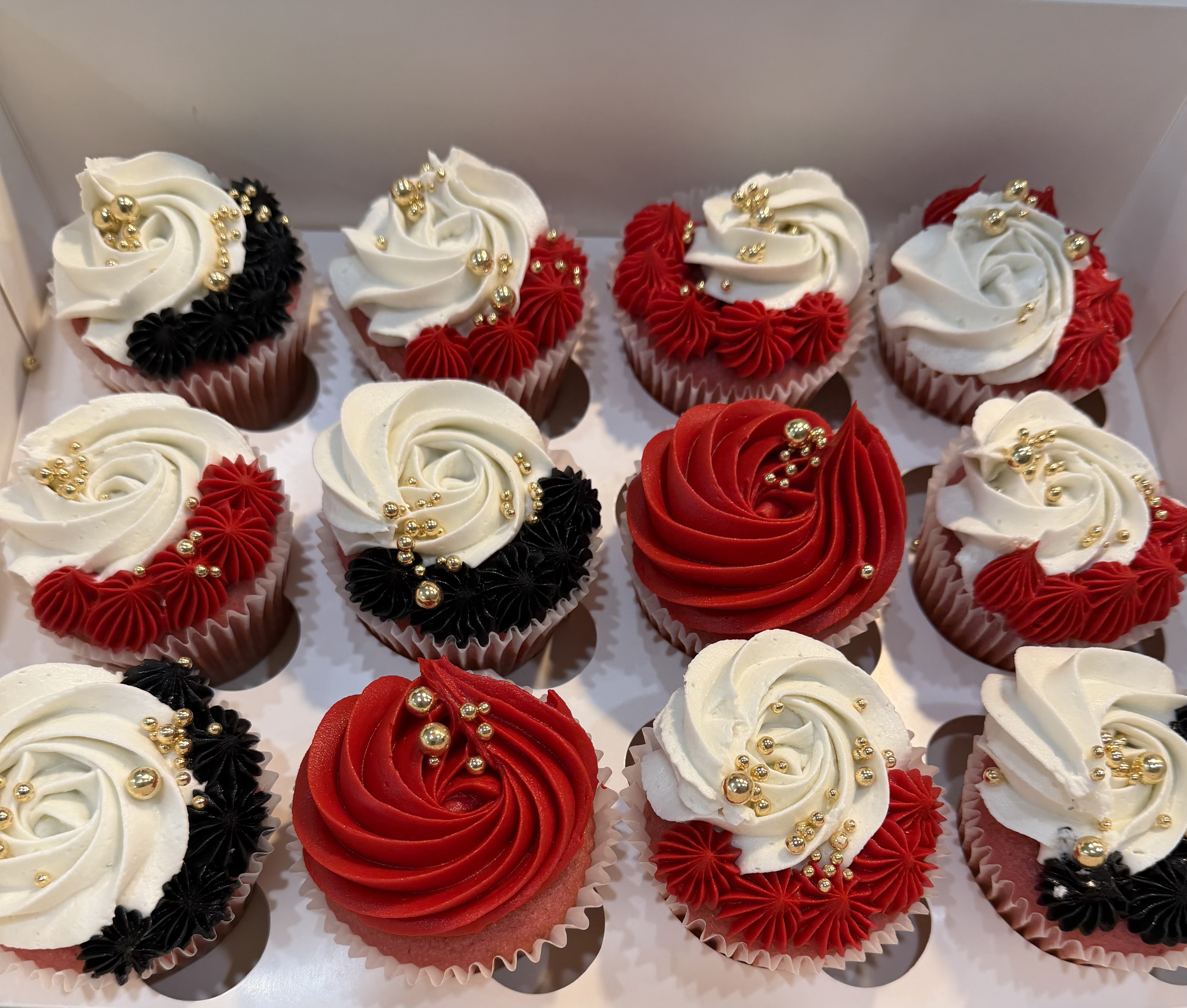 CUPCAKES 