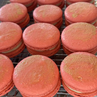 Cherry Pie Macarons