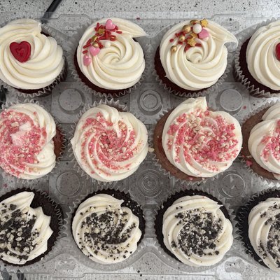 Cupcakes Any Flavor 