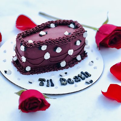 ‘Til Death 5” Cake Burgundy ❤️