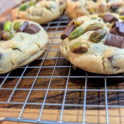 Chocolate Chunk Pistachio Cookies 