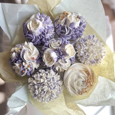 💐 Jumbo Cupcake Bouquet (7)