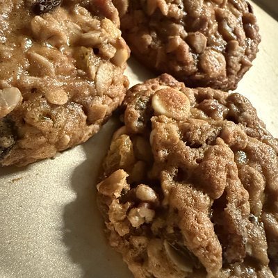 Baked & Bougie: Oatmeal Pecan Raisin 2.79 oz Each