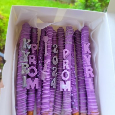 Custom Pretzel Rods