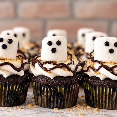 S’mores Ghost Cupcakes