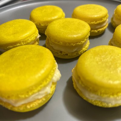 Lemon Macarons