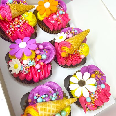 Delux Cupcakes 12x Cupcakes 