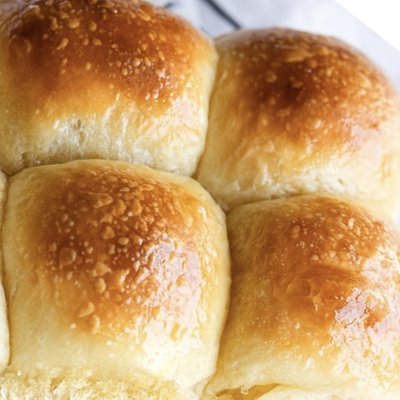Sourdough Dinner Rolls