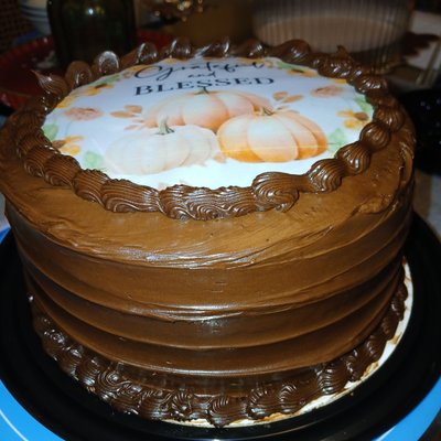 Holiday Cakes and cupcakes 