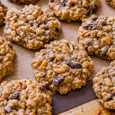 Oatmeal Raisin Cookies 