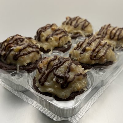Mini German Chocolate Cupcakes