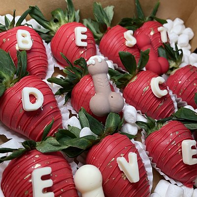 Naughty Berries 💦🍓