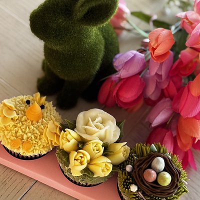 Easter Set Of 3 Cupcakes 