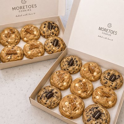 Half Dozen Cookie Box