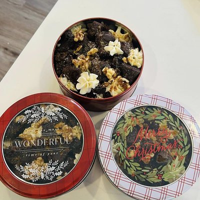 Christmas Brownie Tubs 