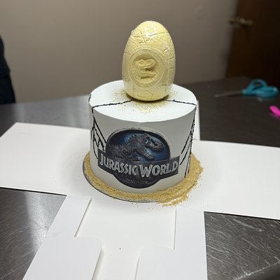 Jurassic World Cake & Cupcake Combo 