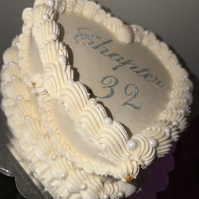 9” 2 Layer heart Cake 