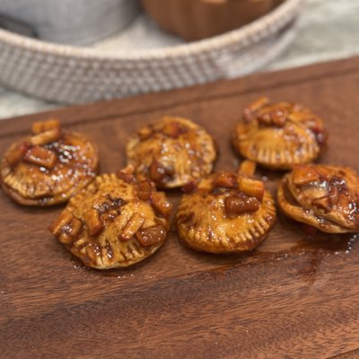 Mini Apple Pies 