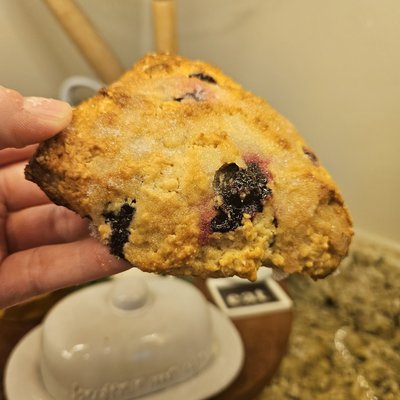 Scones (8 Slices) 